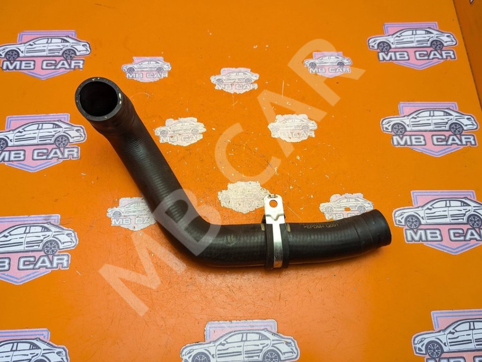 Патрубок ОЖ MERCEDES-BENZ C-класс W205/S205/C205/A205 (2014 - 2018) фото 1 &mdash; Разборка Мерседес