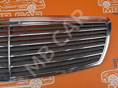 Решетка радиатора MERCEDES-BENZ E-класс W211/S211 (2002 - 2006) — Разборка Мерседес