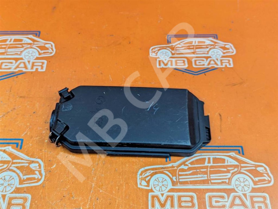 Крышка блока предохранителей MERCEDES-BENZ SL-класс R231 рестайлинг (2016 - 2020) фото 1 — Разборка Мерседес