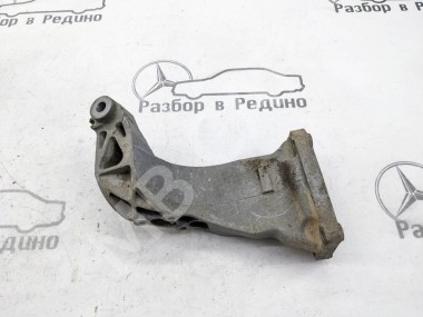 Лапа правая MERCEDES-BENZ S-класс W220 рестайлинг (2002 - 2005) — Разборка Мерседес