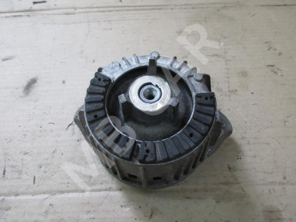 Опора двигателя MERCEDES-BENZ E-класс W212/S212/C207/A207 рестайлинг (2013 - 2016) фото 1 — Разборка Мерседес