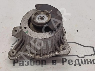 Опора двигателя MERCEDES-BENZ C-класс W205/S205/C205/A205 (2014 - 2018) — Разборка Мерседес