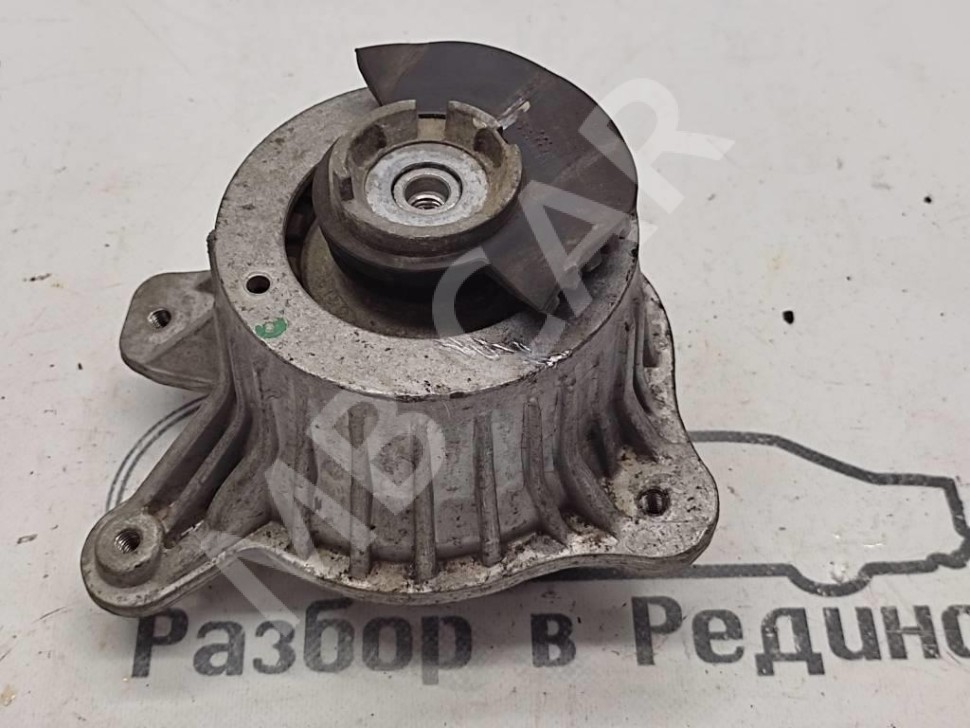 Опора двигателя MERCEDES-BENZ C-класс W205/S205/C205/A205 (2014 - 2018) фото 1 — Разборка Мерседес