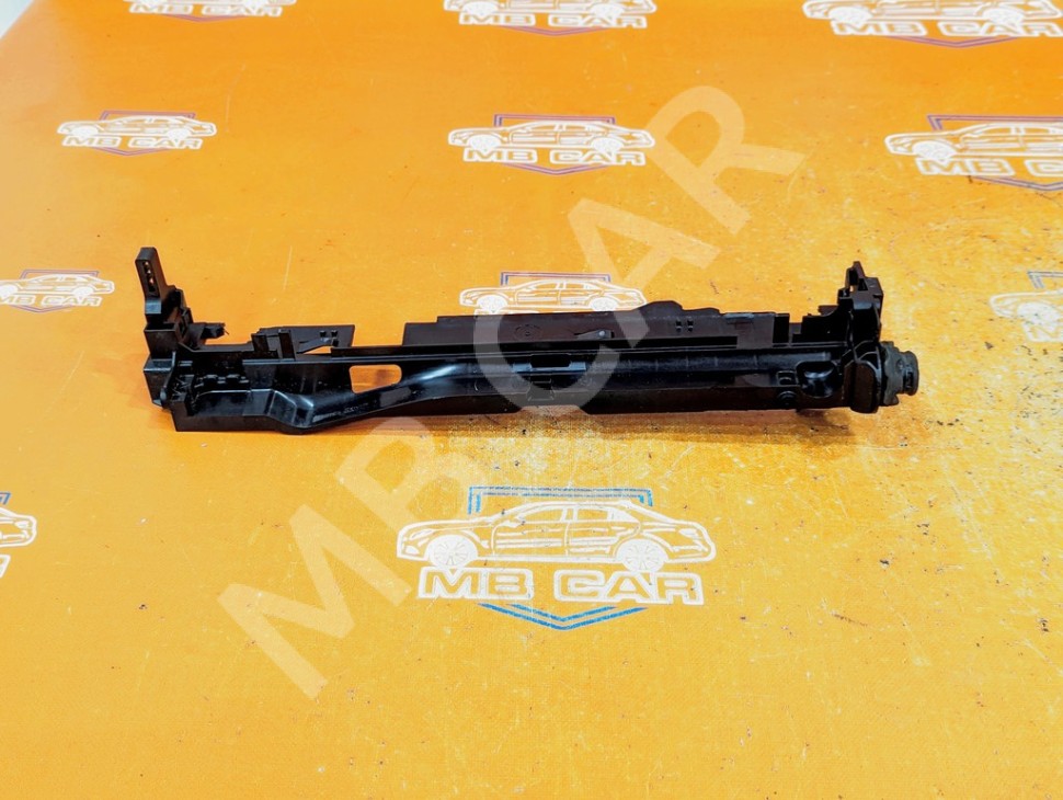 Крепление радиатора MERCEDES-BENZ C-класс W205/S205/C205/A205 (2014 - 2018) фото 1 — Разборка Мерседес