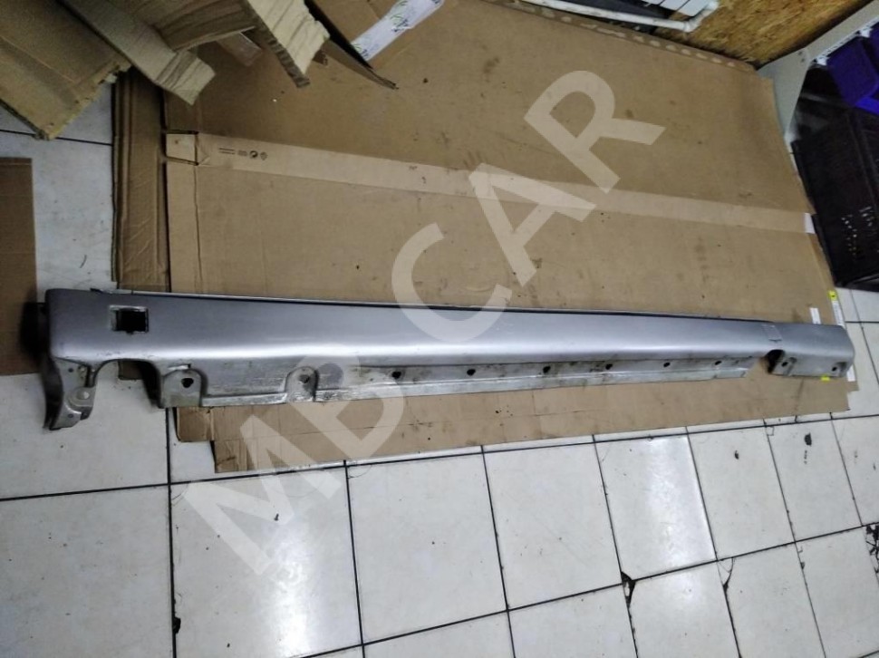Порог пластиковый правый MERCEDES-BENZ S-класс W220 (1998 - 2005) фото 1 — Разборка Мерседес