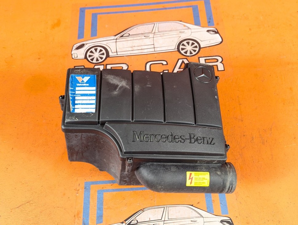 Корпус воздушного фильтра MERCEDES-BENZ A-класс W168 (1997 - 2001) A 160 1.6 AT (102 л.с.) фото 1 &mdash; Разборка Мерседес