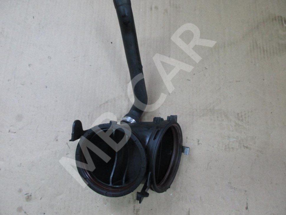 Патрубок воздушный MERCEDES-BENZ E-класс W211/S211 рестайлинг (2006 - 2009) фото 1 — Разборка Мерседес