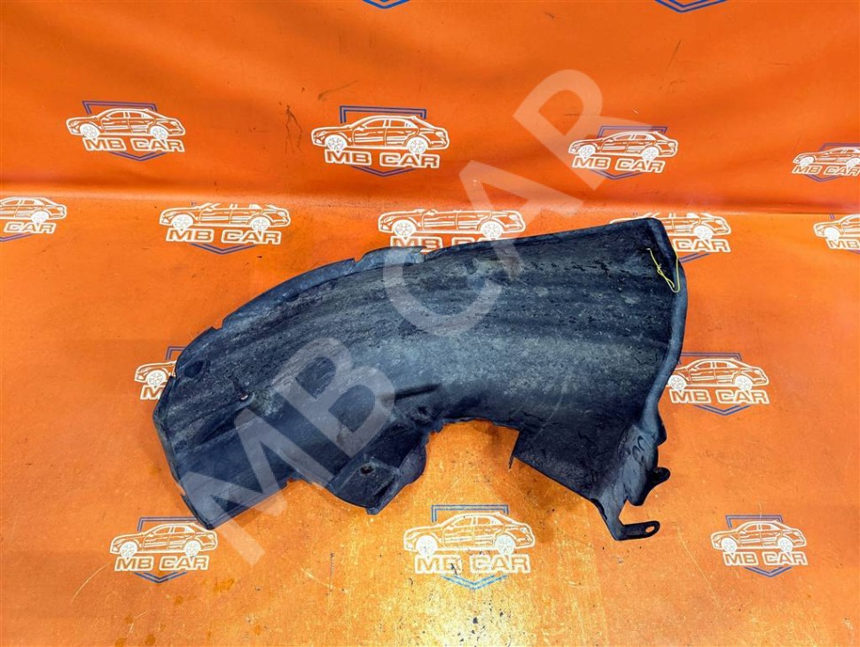 Подкрылок задний правый MERCEDES-BENZ C-класс W202/S202 (1993 - 1997) фото 1 — Разборка Мерседес