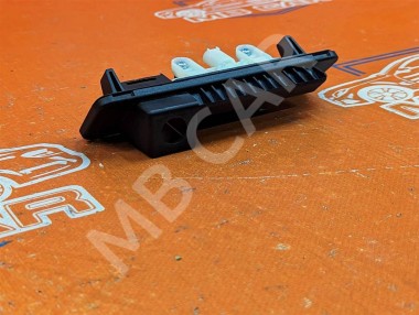 Ручка открытия багажника MERCEDES-BENZ SL-класс R231 рестайлинг (2016 - 2020) — Разборка Мерседес