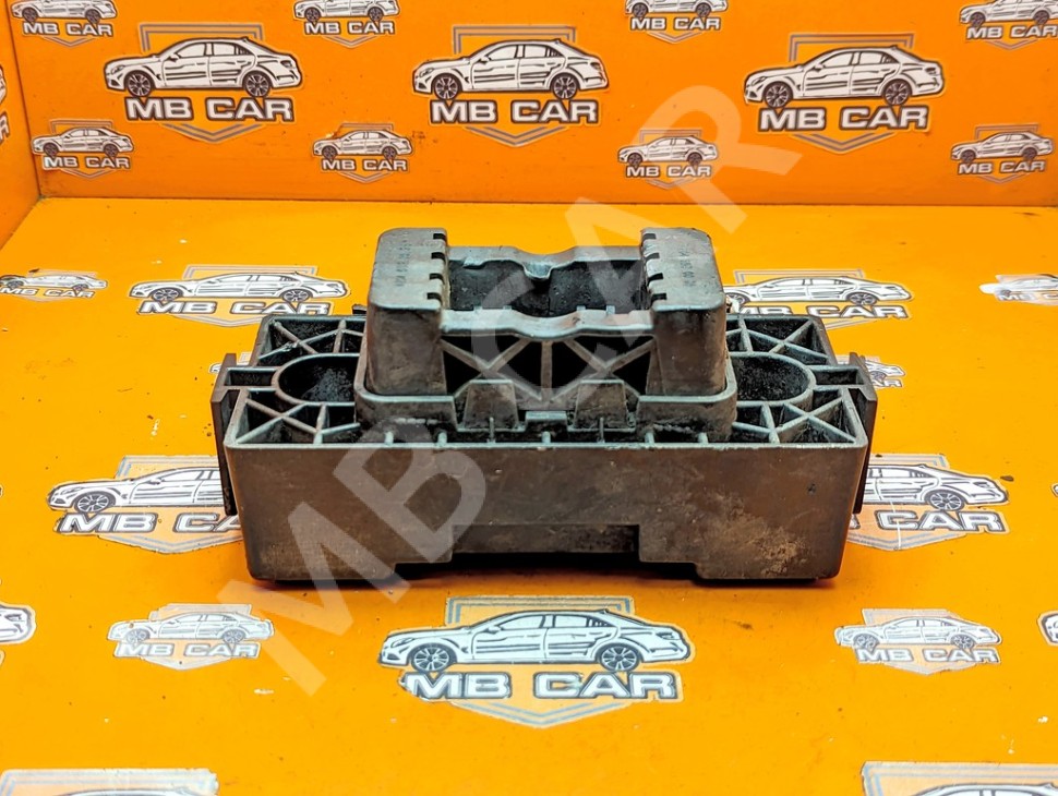 Поддомкратник MERCEDES-BENZ GLE-класс W166 (2015 - 2018) фото 1 — Разборка Мерседес