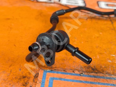 Трубка вентиляции картерных газов MERCEDES-BENZ C-класс W204/S204/С204 рестайлинг (2011 - 2015) &mdash; Разборка Мерседес