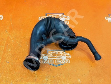 Патрубок воздушный MERCEDES-BENZ C-класс W203/S203/CL203 (2000 - 2004) — Разборка Мерседес