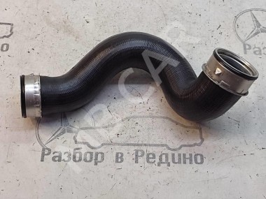 Патрубок интеркулера MERCEDES-BENZ C-класс W203/S203/CL203 (2000 - 2004) — Разборка Мерседес