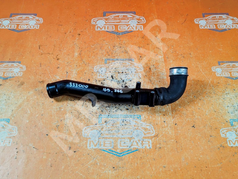 Патрубок интеркулера MERCEDES-BENZ A-класс W169 (2004 - 2008) фото 1 &mdash; Разборка Мерседес