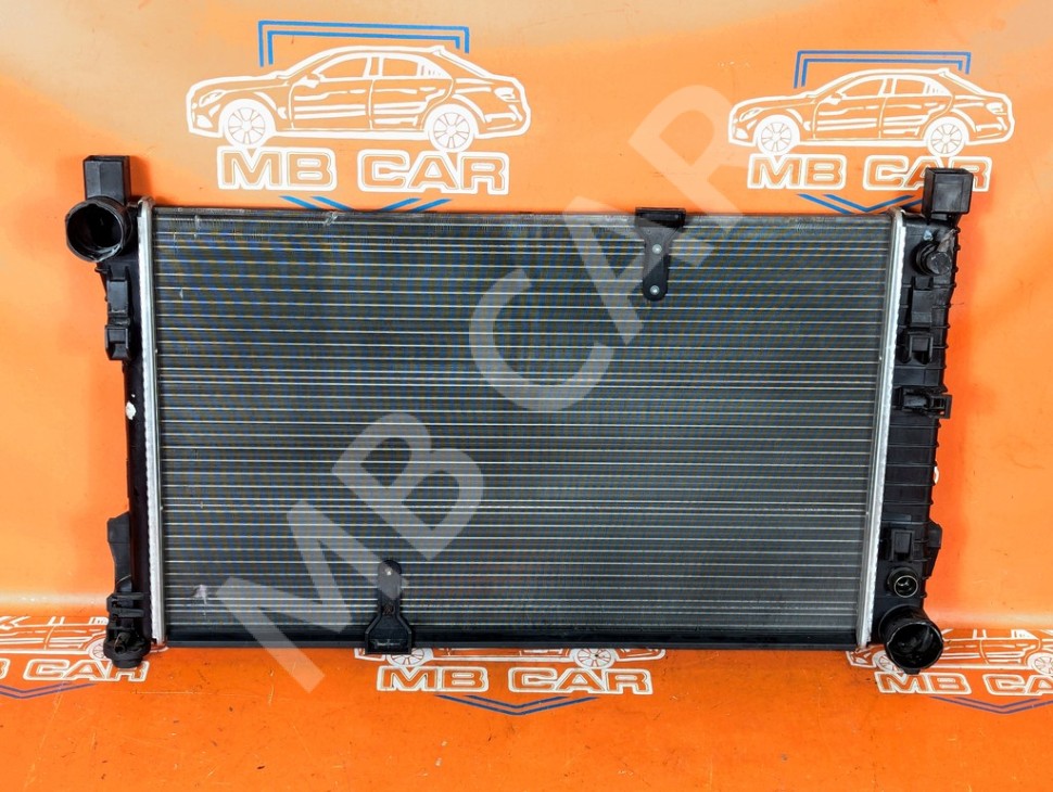 Радиатор MERCEDES-BENZ C-класс W203/S203/CL203 (2000 - 2004) фото 1 &mdash; Разборка Мерседес
