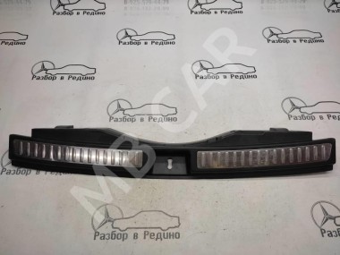 Накладка замка багажника MERCEDES-BENZ GLS-класс X166 (2015 - 2019) — Разборка Мерседес