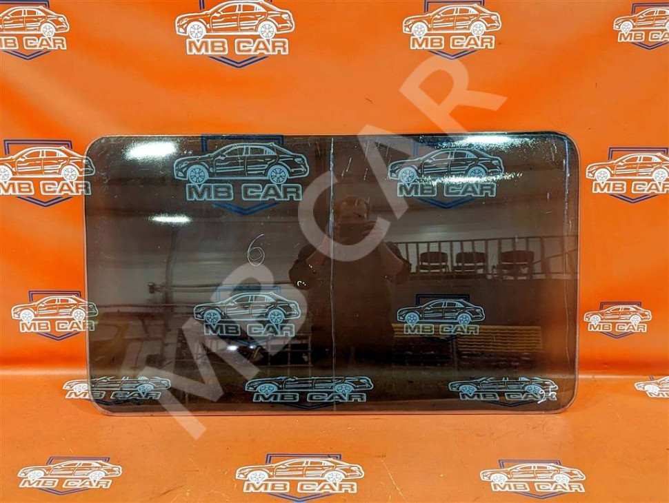 Стекло боковое MERCEDES-BENZ Sprinter W901-905 (1995 - 2006) фото 1 — Разборка Мерседес