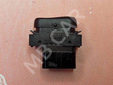 Кнопка обогрева сидений MERCEDES-BENZ M-класс W163 (1997 - 2001) — Разборка Мерседес