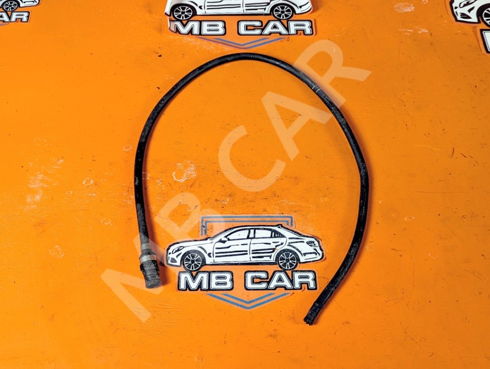 Шланг подогрева бачка омывателя MERCEDES-BENZ S-класс W220 (1998 - 2005) фото 1 &mdash; Разборка Мерседес