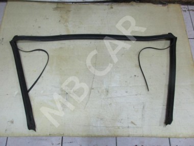 Уплотнитель стекла MERCEDES-BENZ CLK-класс C208/A208 (1997 - 2000) — Разборка Мерседес