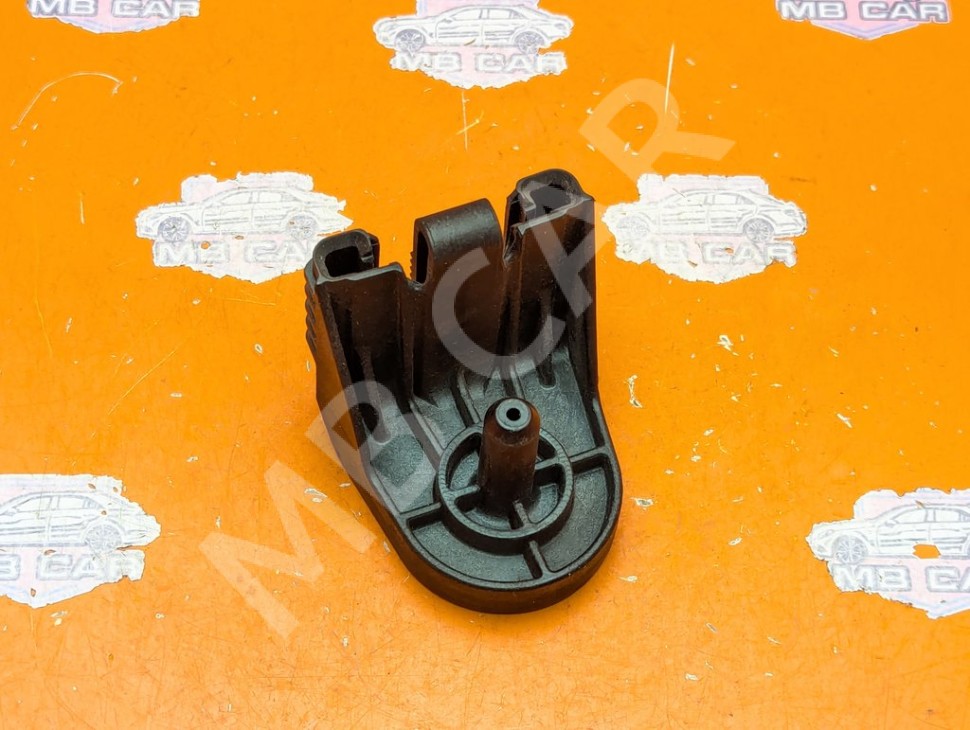 Кронштейн радиатора MERCEDES-BENZ SLK-класс R171 (2004 - 2008) фото 1 &mdash; Разборка Мерседес