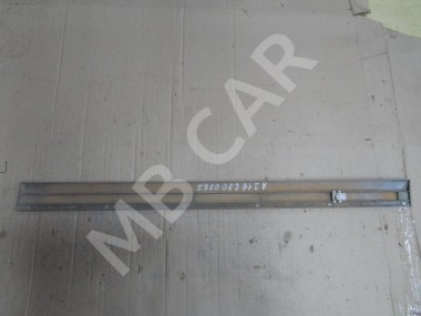 Молдинг двери MERCEDES-BENZ E-класс W210/S210 (1995 - 1999) — Разборка Мерседес