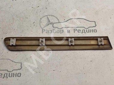 Молдинг крыла левый MERCEDES-BENZ CLK-класс C208/A208 (1997 - 2000) — Разборка Мерседес