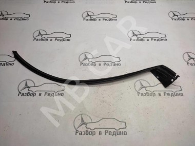 Уплотнитель стекла двери MERCEDES-BENZ SLK-класс R170 (1996 - 2000) — Разборка Мерседес