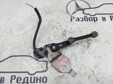Датчик уровня пола MERCEDES-BENZ C-класс W205/S205/C205/A205 (2014 - 2018) — Разборка Мерседес