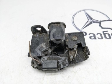 Замок капота MERCEDES-BENZ S-класс W220 (1998 - 2005) — Разборка Мерседес