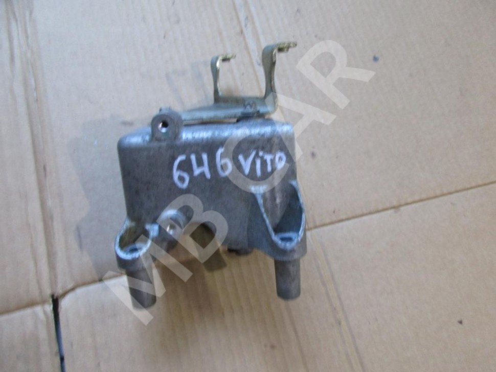 Кронштейн MERCEDES-BENZ Vito W639 (2003 - 2010) фото 1 — Разборка Мерседес