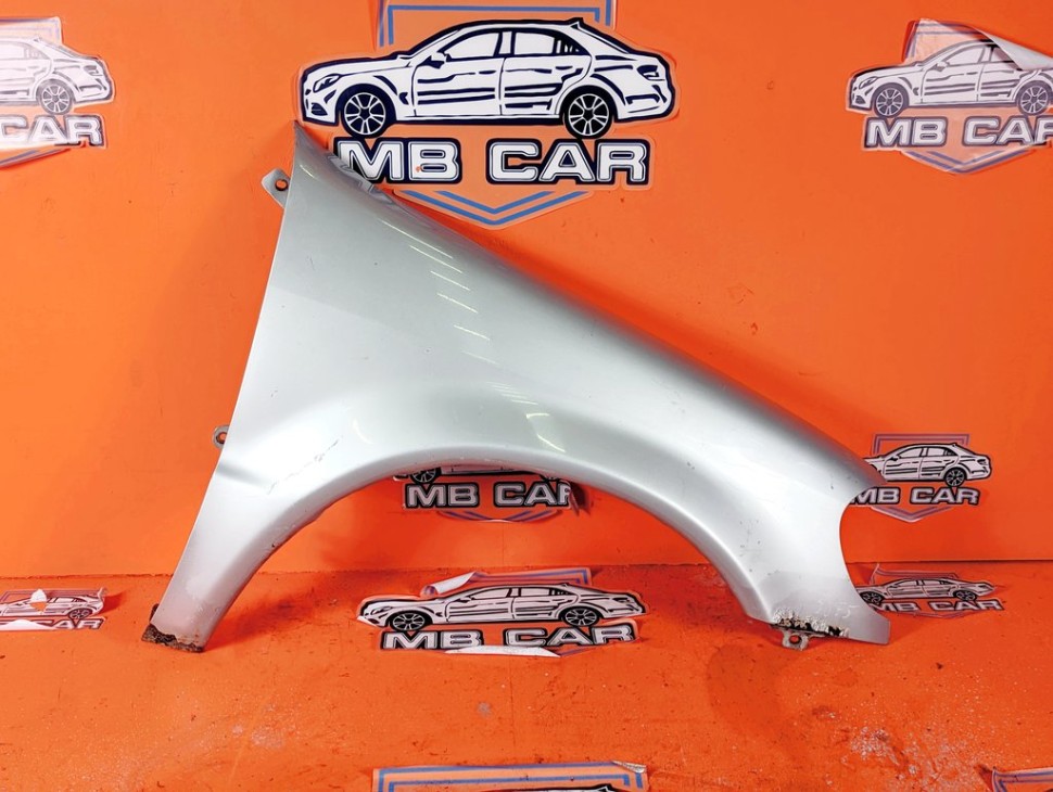Крыло переднее правое MERCEDES-BENZ M-класс W163 рестайлинг (2001 - 2005) ML 270 CDI 2.7 4MATIC AT (163 л.с.) фото 1 &mdash; Разборка Мерседес