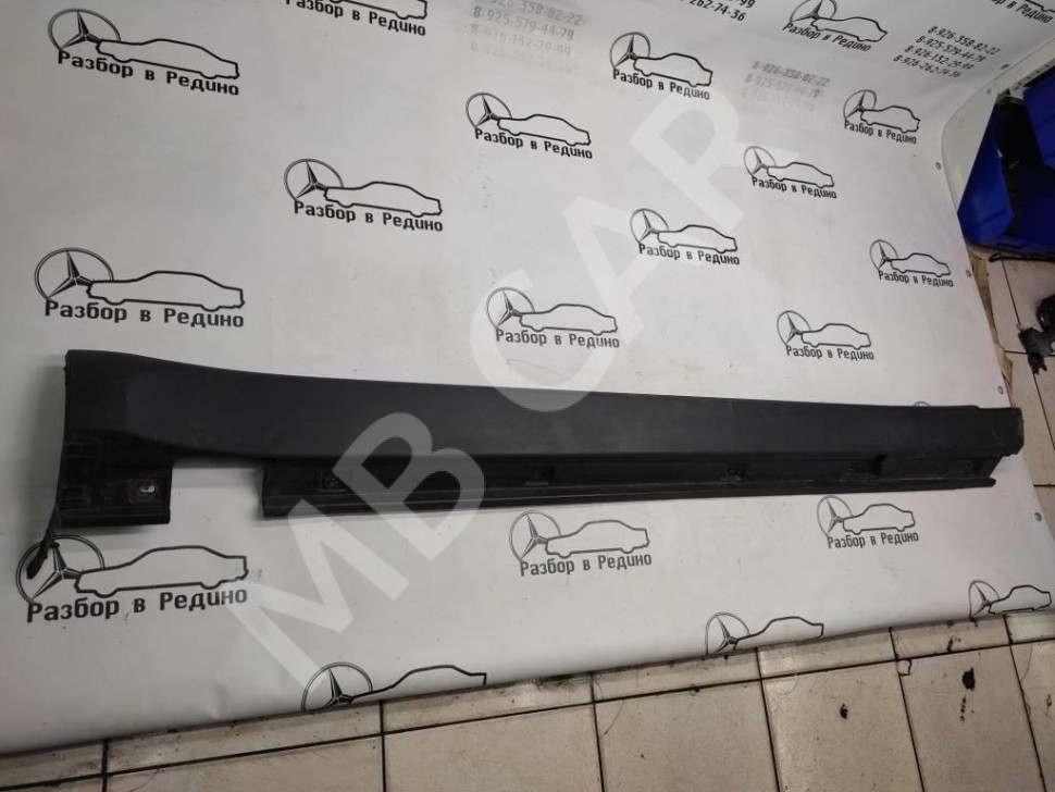 Порог пластиковый правый MERCEDES-BENZ M-класс W164 (2005 - 2008) фото 1 &mdash; Разборка Мерседес