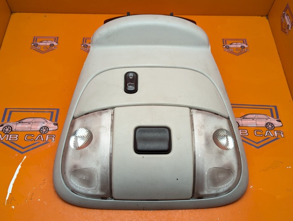 Плафон салона MERCEDES-BENZ M-класс W163 рестайлинг (2001 - 2005) фото 1 &mdash; Разборка Мерседес
