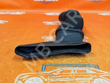 Патрубок воздушный MERCEDES-BENZ S-класс W222/C217/A217 (2013 - 2017) — Разборка Мерседес