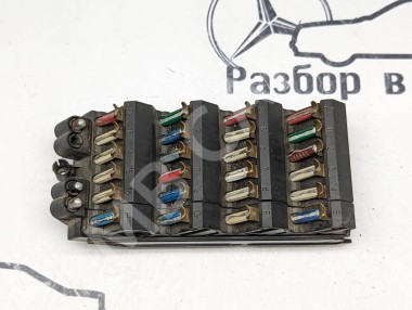 Блок предохранителей MERCEDES-BENZ W124 W124/S124/C124/A124 (1984 - 1993) — Разборка Мерседес