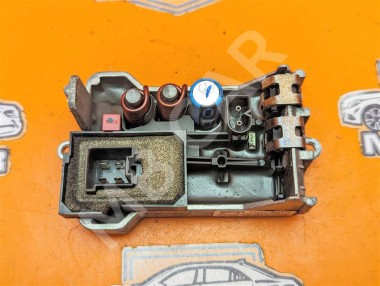 Реле моторчика печки MERCEDES-BENZ C-класс W203/S203/CL203 рестайлинг (2004 - 2008) — Разборка Мерседес