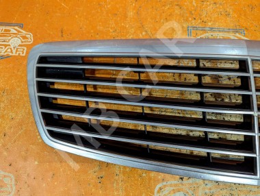Решетка радиатора MERCEDES-BENZ E-класс W211/S211 (2002 - 2006) — Разборка Мерседес