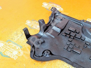 Защита двигателя MERCEDES-BENZ C-класс W204/S204 (2006 - 2011) — Разборка Мерседес