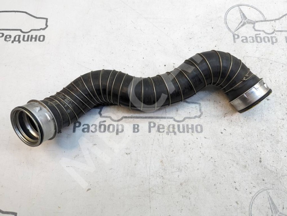Патрубок интеркулера MERCEDES-BENZ CLK-класс C209/A209 (2002 - 2005) фото 1 &mdash; Разборка Мерседес