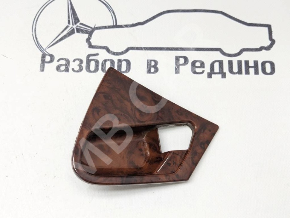 Накладка ручки двери MERCEDES-BENZ M-класс W163 (1997 - 2001) фото 1 — Разборка Мерседес