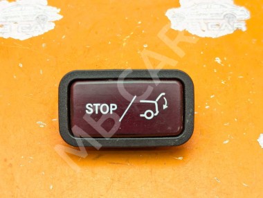 Кнопка закрытия багажника MERCEDES-BENZ GLA-класс X156 (2013 - 2017) &mdash; Разборка Мерседес