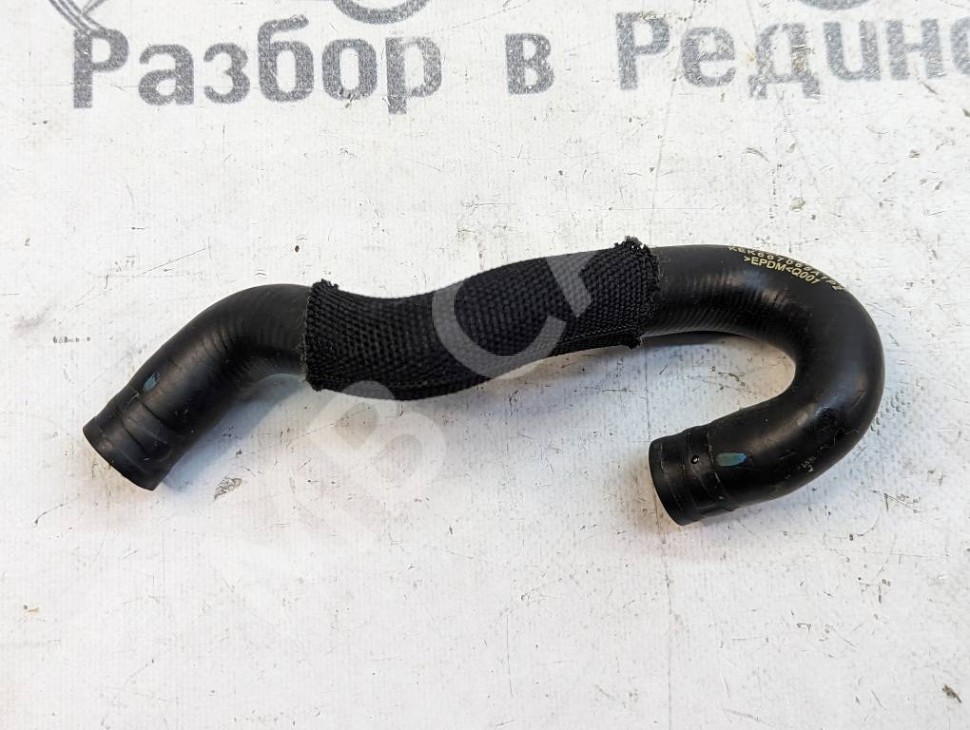 Патрубок ОЖ MERCEDES-BENZ CLA-класс C117/X117 (2013 - 2016) фото 1 — Разборка Мерседес