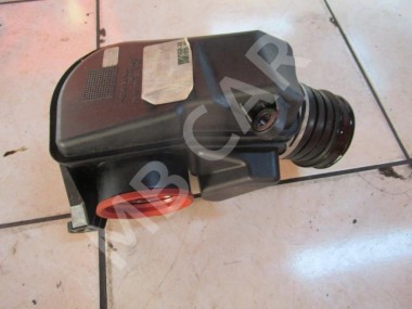 Резонатор воздушного фильтра MERCEDES-BENZ C-класс W204/S204 (2006 - 2011) — Разборка Мерседес