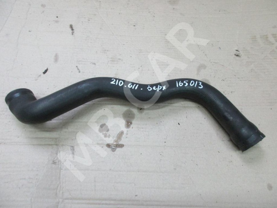 Патрубок радиатора MERCEDES-BENZ E-класс W210/S210 (1995 - 1999) фото 1 &mdash; Разборка Мерседес