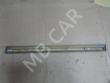 Молдинг двери MERCEDES-BENZ E-класс W210/S210 (1995 - 1999) — Разборка Мерседес