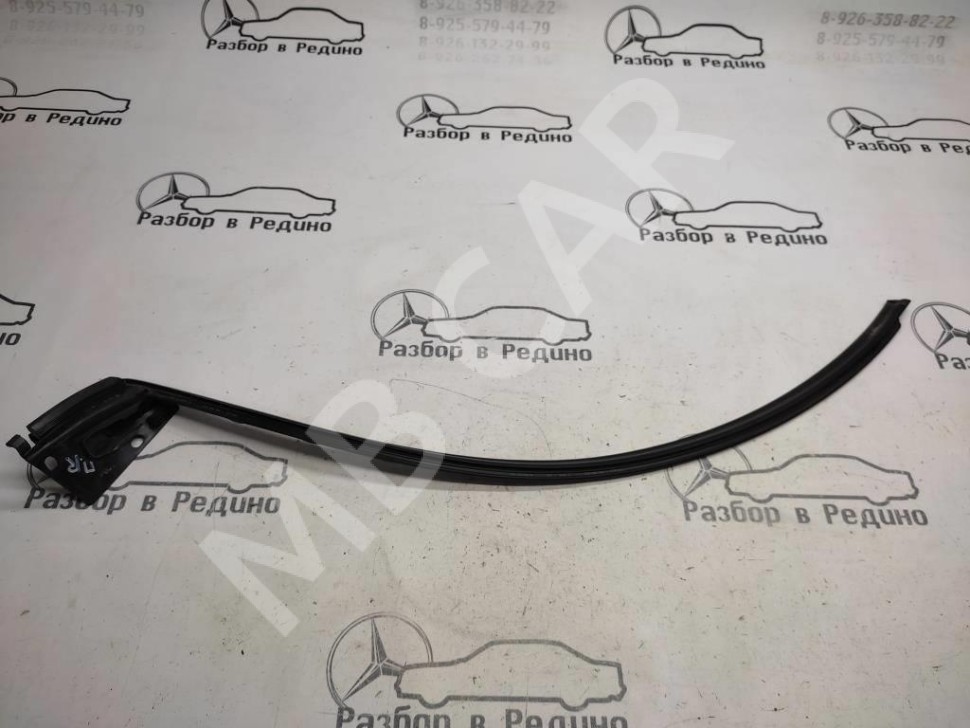Уплотнитель стекла двери MERCEDES-BENZ SLK-класс R170 (1996 - 2000) фото 1 &mdash; Разборка Мерседес