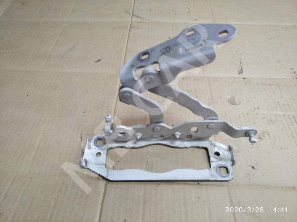 Петля капота MERCEDES-BENZ C-класс W204/S204/С204 рестайлинг (2011 - 2015) фото 1 — Разборка Мерседес