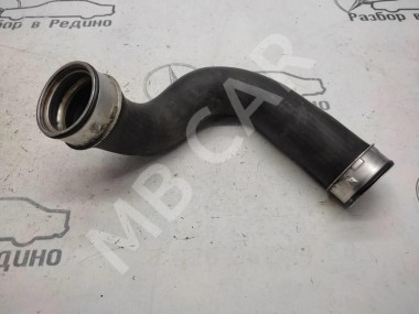 Патрубок интеркулера MERCEDES-BENZ E-класс W211/S211 (2002 - 2006) — Разборка Мерседес