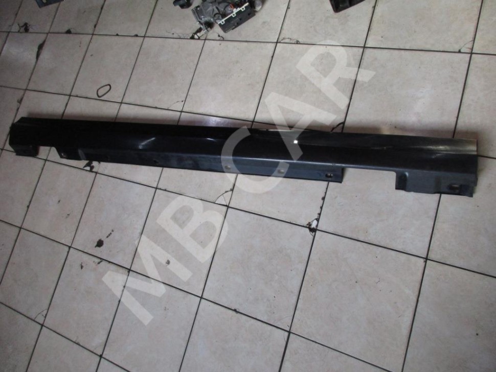 Порог пластиковый правый MERCEDES-BENZ C-класс W204/S204 (2006 - 2011) фото 1 — Разборка Мерседес